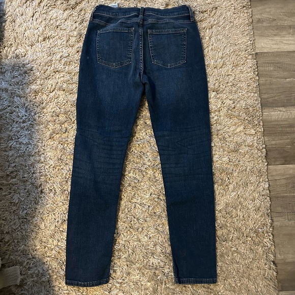 Banana Republic Women's Dark Blue Girlfriend Jeans - Picture 2 of 3